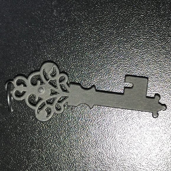 Black and Red Key Pendant - Picture 4 of 12